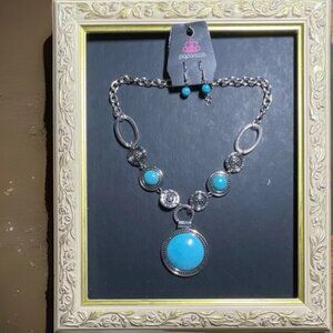 Paparazzi Silver and Blue Necklace Set